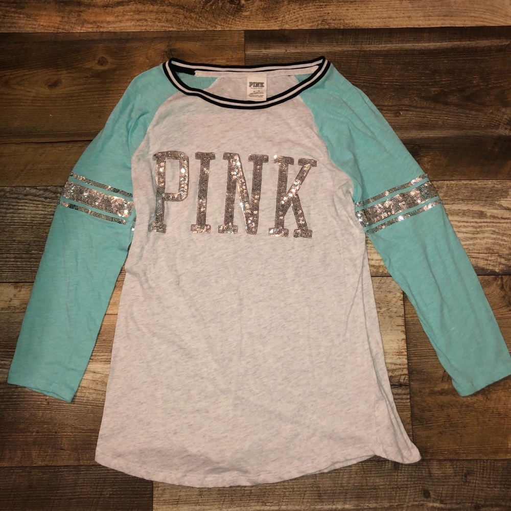 Worn twice Victoria secret PINK long sleeve